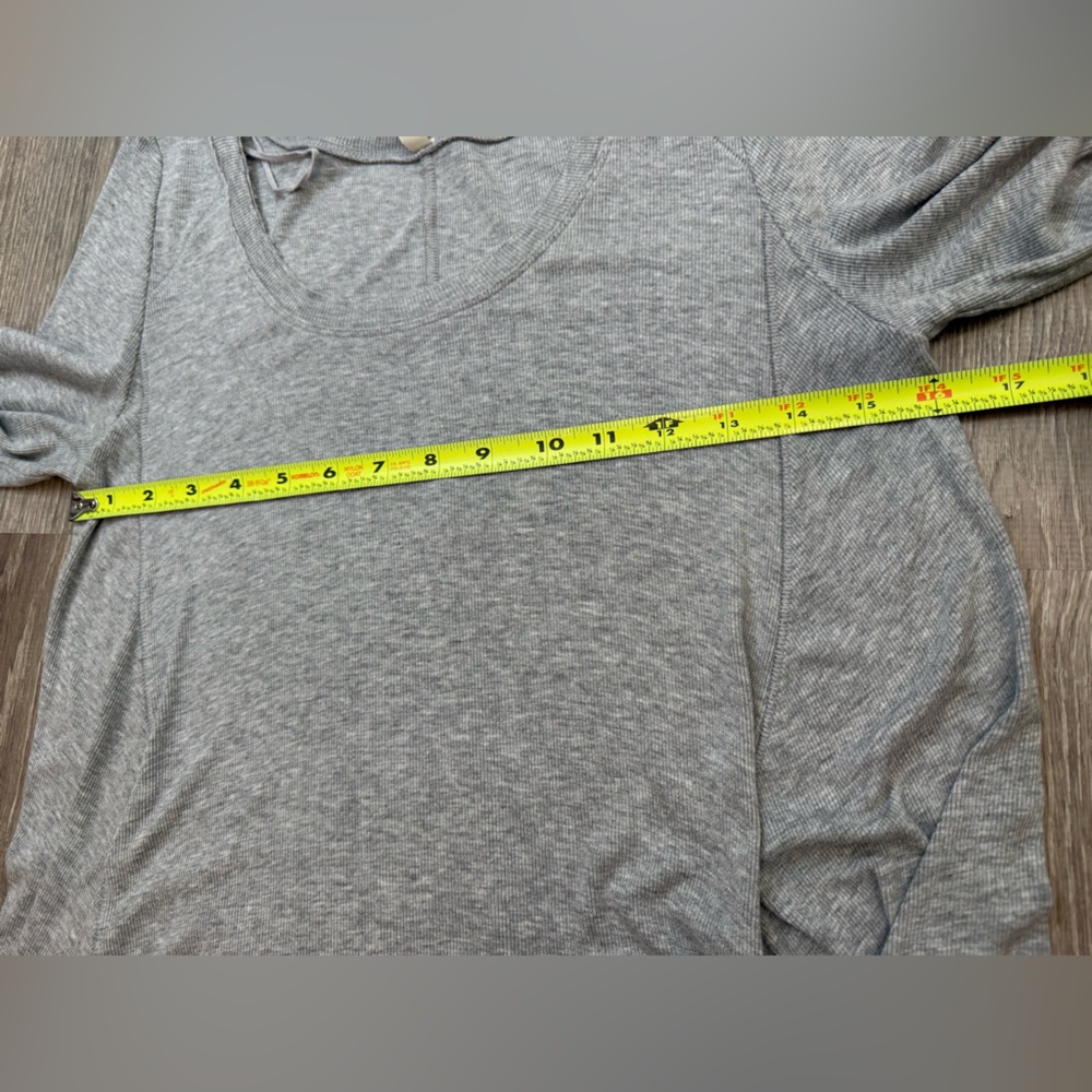 Free People Flowy January Top Grey Medium - Picture 6 of 9